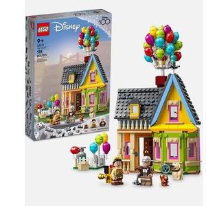 LEGO Disney and Pixar UP